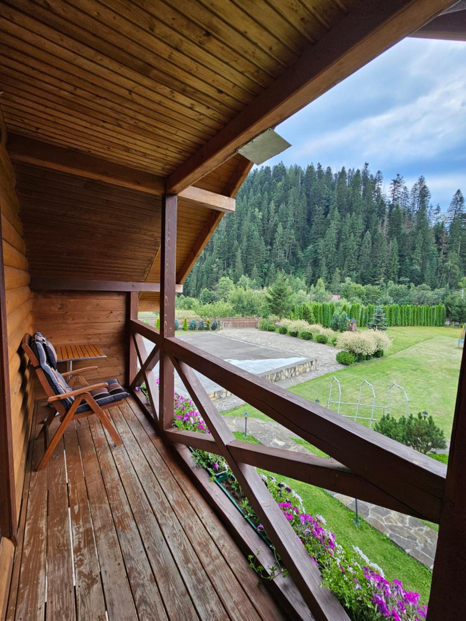 Guesthouse Kolo Druziv Tatariv Exterior foto