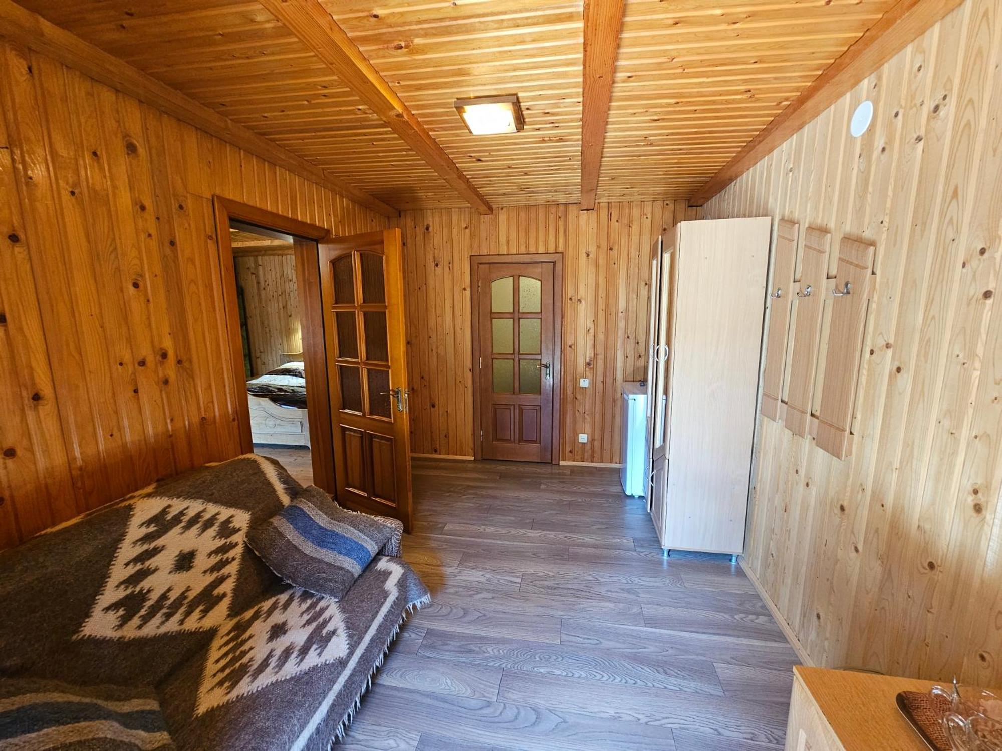 Guesthouse Kolo Druziv Tatariv Exterior foto