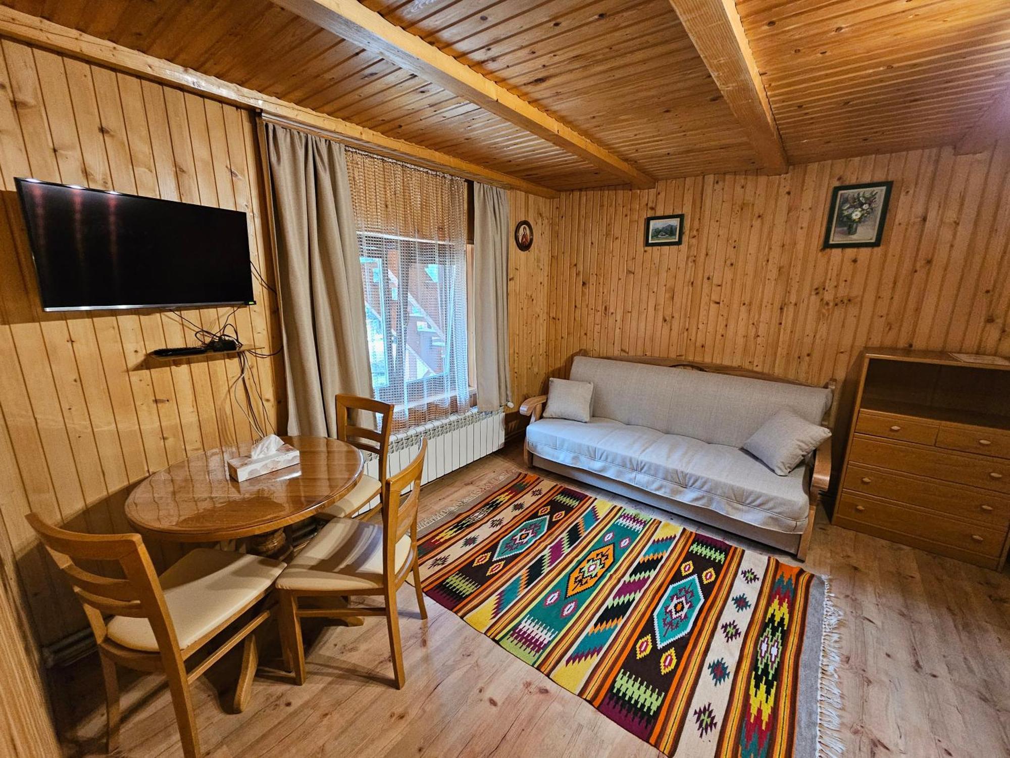 Guesthouse Kolo Druziv Tatariv Exterior foto